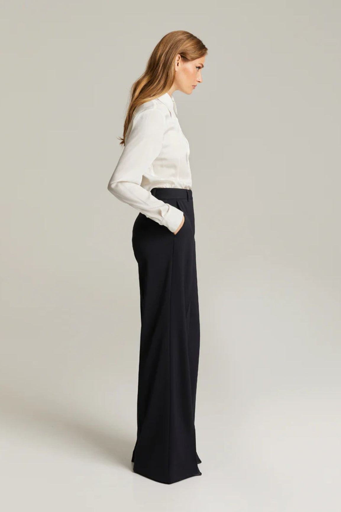 Andiata Gisella housut tummansininen