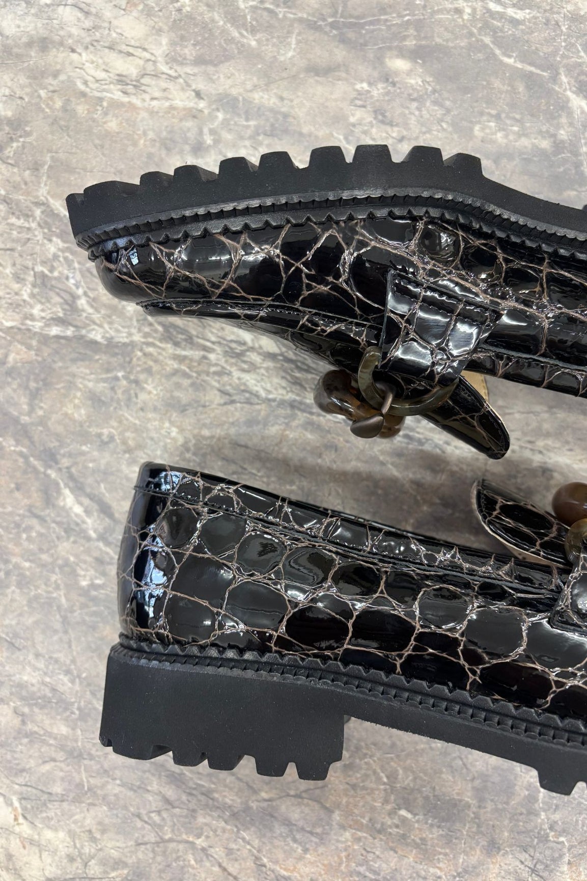 Brunate Hellen loaferit laky toast