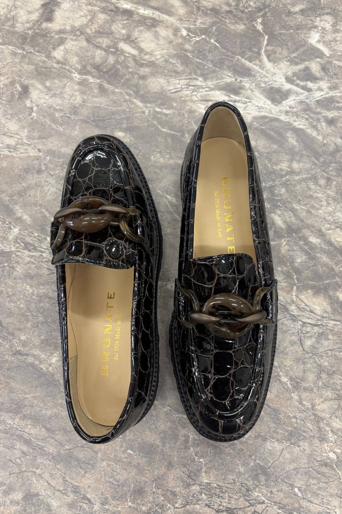 Brunate Hellen loaferit laky toast