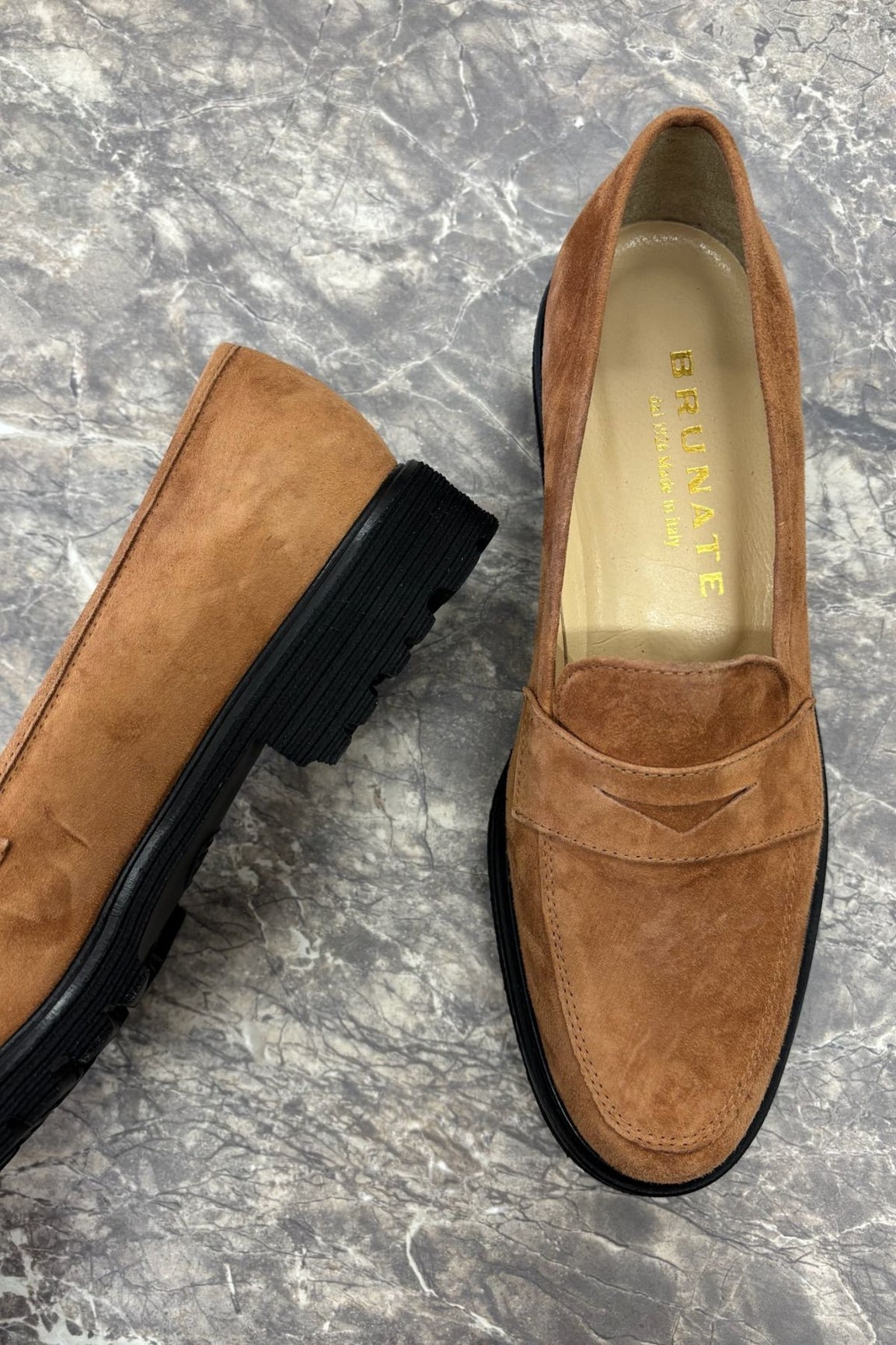 Ruskeat loaferit - Brunate