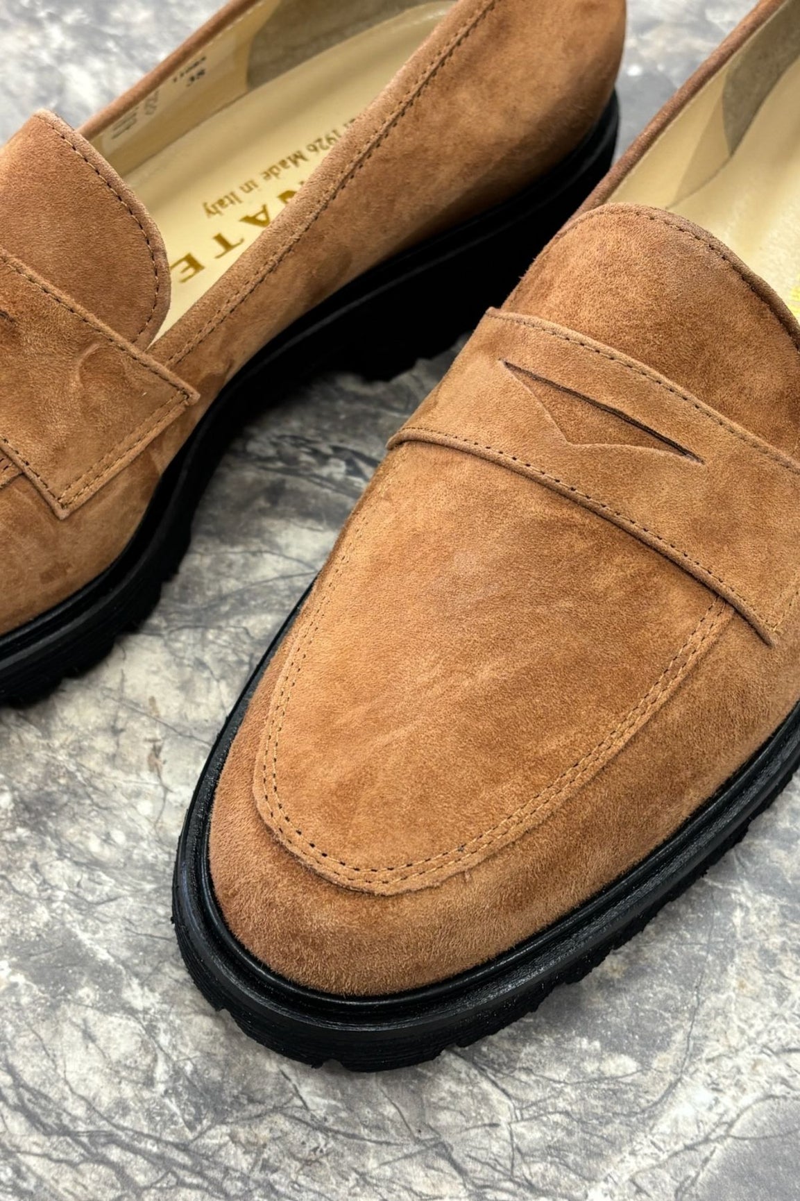 Brunate Tank mokkanahkaloaferit