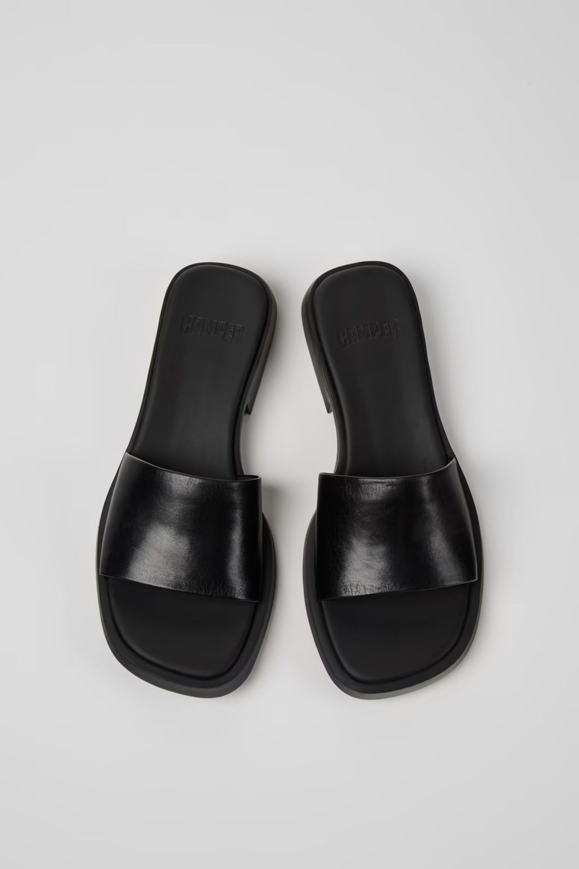 Camper Dana nahkasandaalit musta