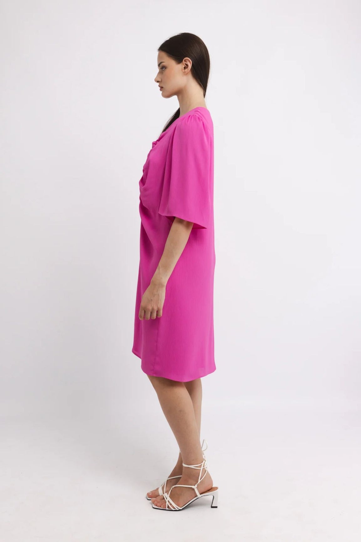 KATRI NISKANEN Usma mekko musta