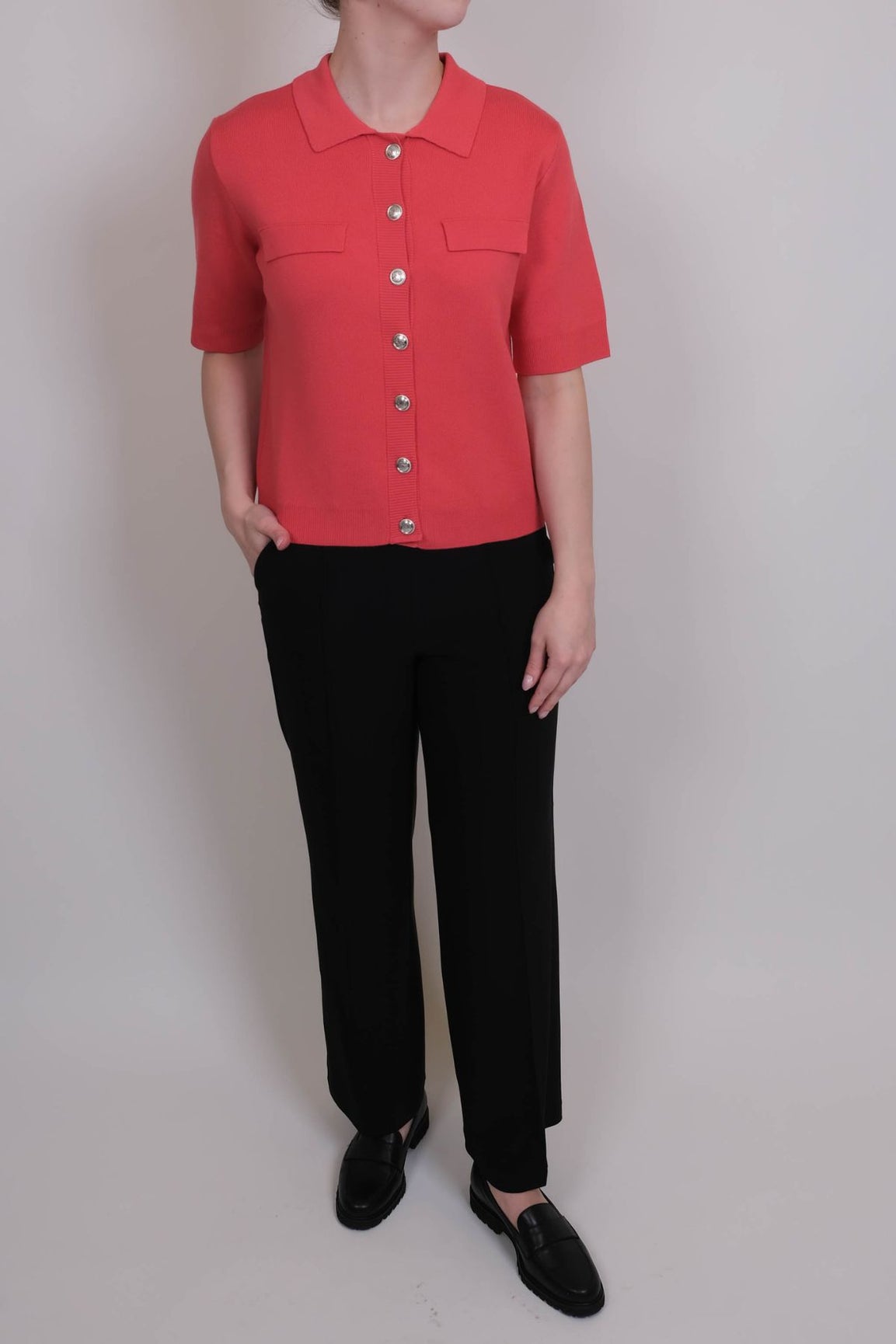 Milano Italy neulejakku punainen