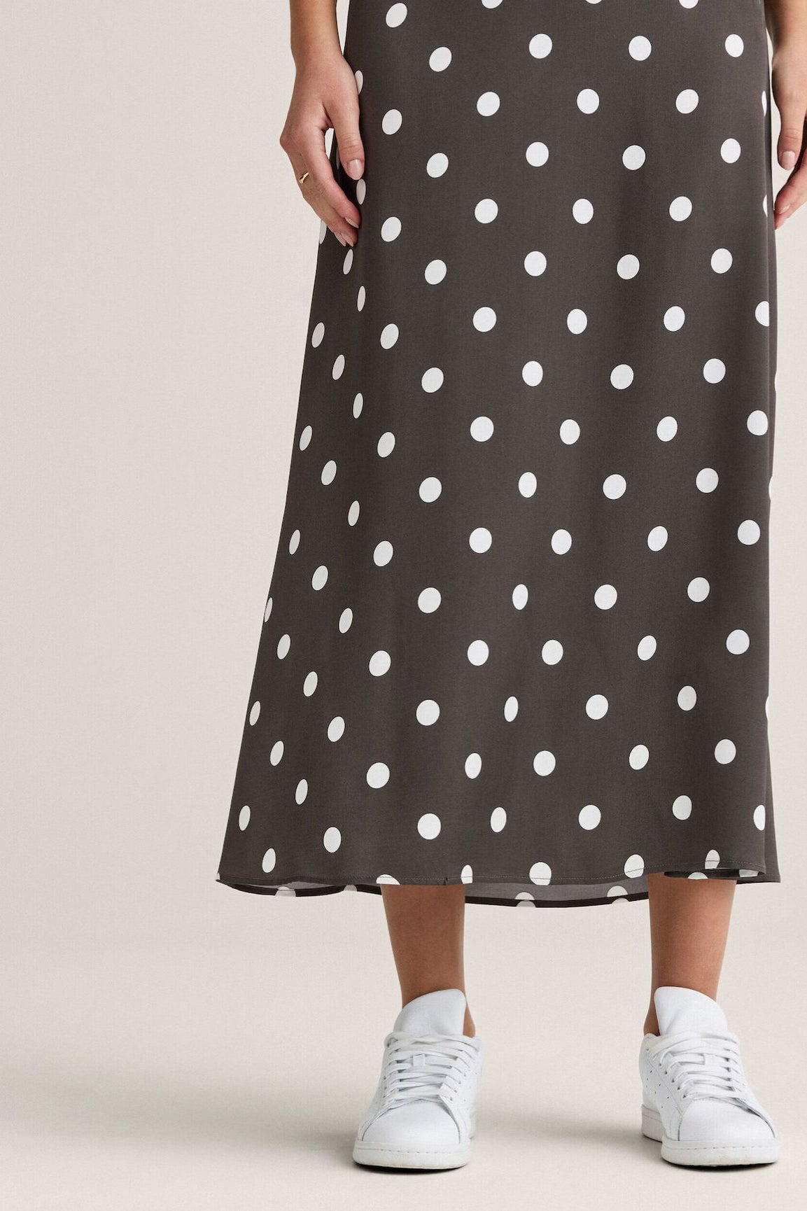 Newhouse Novalie Dot Slip Skirt ruskea