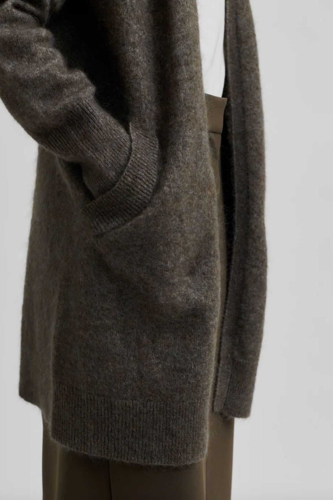 SECOND FEMALE Brook Knit Cape chocolate chip