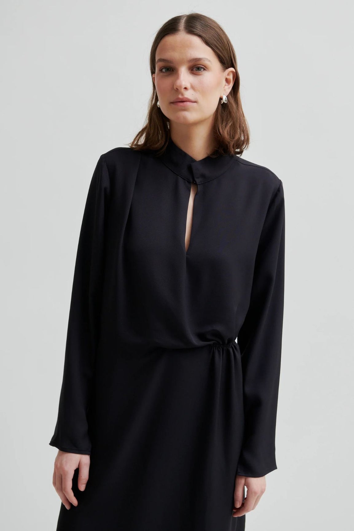 Second Female Glara Dress musta