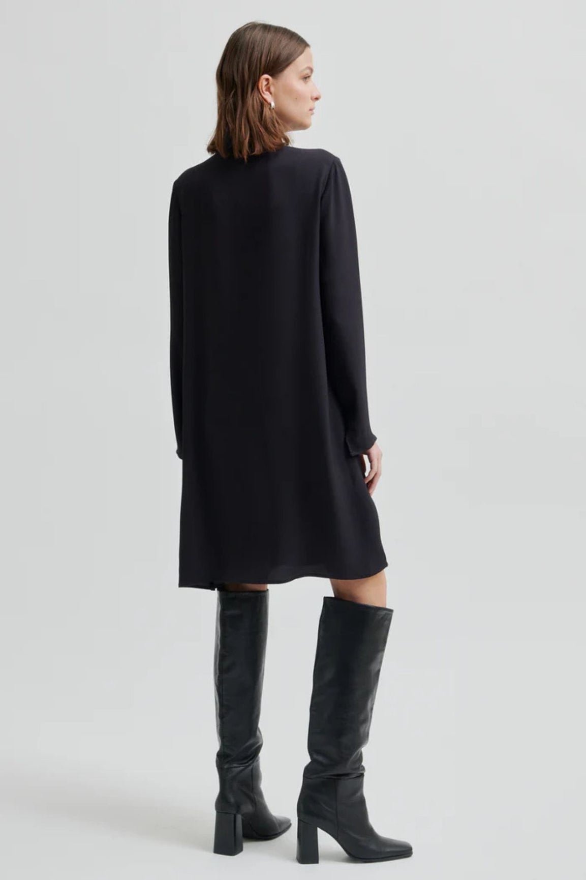 Second Female Glara Dress musta