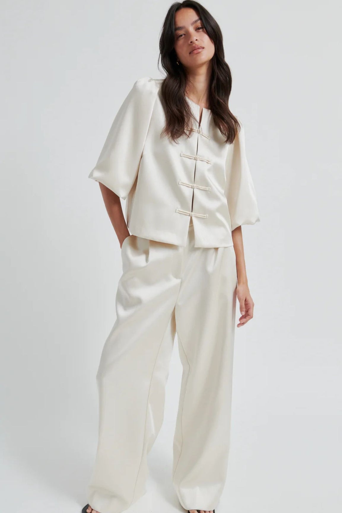 Second Female Perlla New Blouse