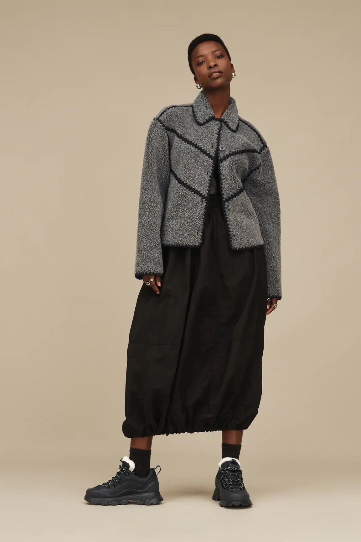 UGG Metrotrek Hiker musta