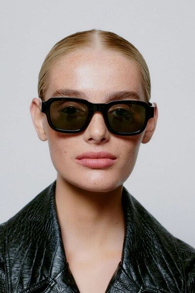 A. Kjaerbede Halo aurinkolasit